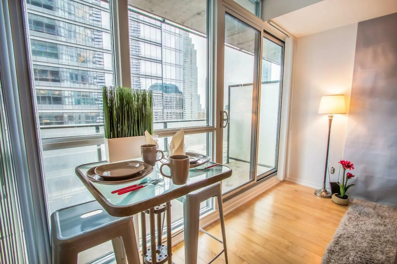 아파트 Micasa Suites - Stylish Condo In Maple Leaf Square 토론토