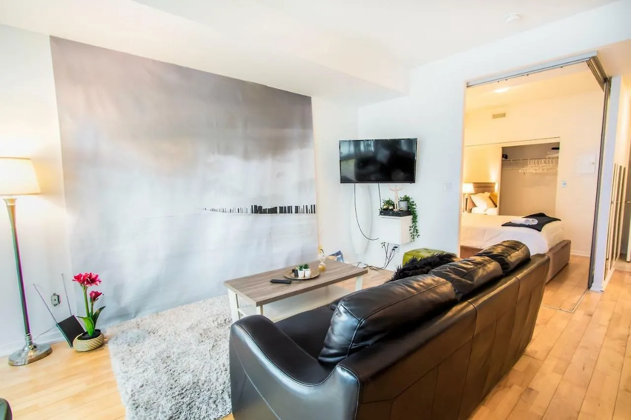 Micasa Suites - Stylish Condo In Maple Leaf Square 토론토 아파트